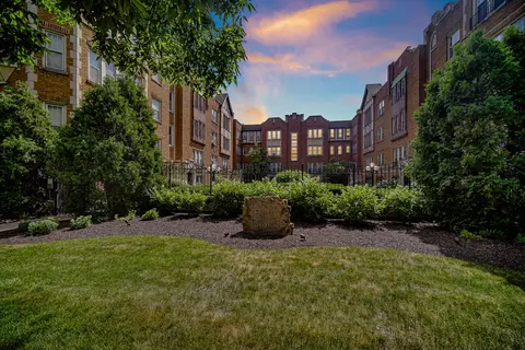 10911 S Longwood Dr #2, Chicago, IL 60643 photo 2
