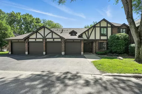 11315 Sycamore Ln #B, Palos Hills, IL 60465