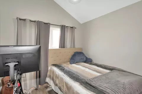 Bedroom - 1372 Fox Hound Trl, Beecher, IL 60401 photo 5 of 6