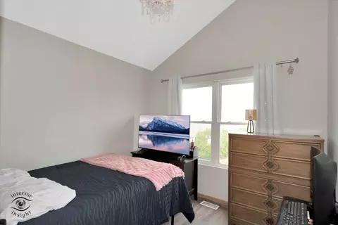 Bedroom - 1372 Fox Hound Trl, Beecher, IL 60401 photo 4 of 6