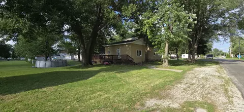 401 N 2nd Ave, Chenoa, IL 61726 photo 19