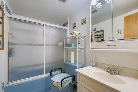 Bath - 7336 86th St W #2B, Bridgeview, IL 60455 photo 2 of 2