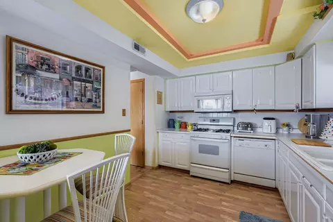 Kitchen - 7336 86th St W #2B, Bridgeview, IL 60455 photo 1 of 2