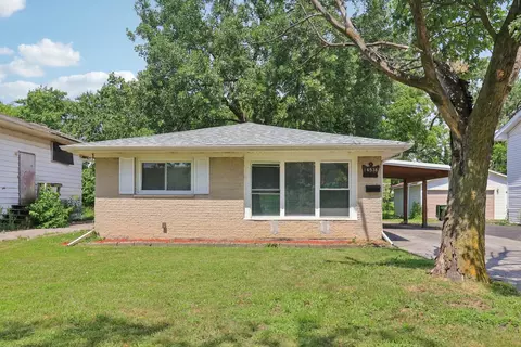 16538 Park Ave, Markham, IL 60428