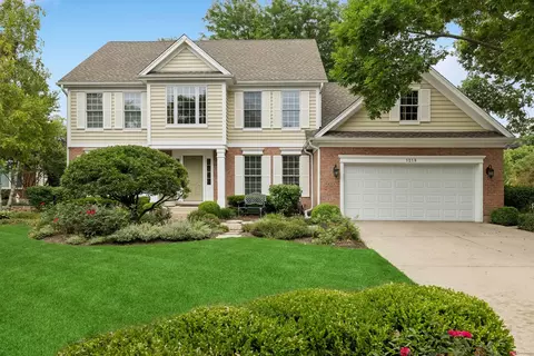 1219 N Lakeview Ct, Palatine, IL 60067