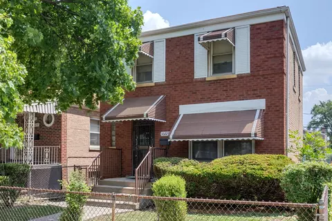 10223 S Indiana Ave, Chicago, IL 60628