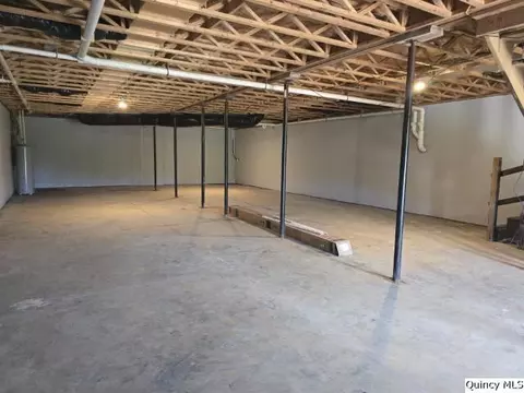 Other - 1096 E County Road 350, Sutter, IL 62373 photo 5 of 6