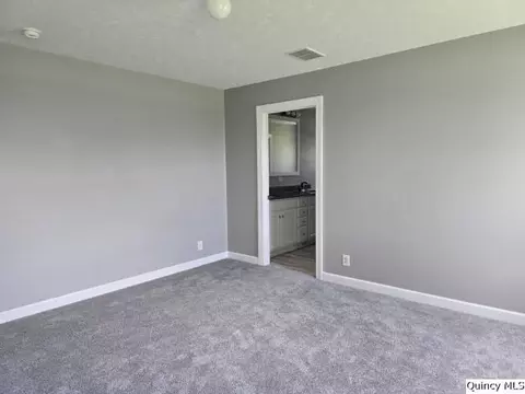 Bedroom - 1096 E County Road 350, Sutter, IL 62373 photo 6 of 6