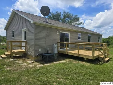 Exterior - 1096 E County Road 350, Sutter, IL 62373 photo 5 of 5