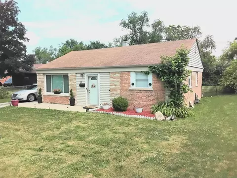 42 Sauk Trl, Park Forest, IL 60466