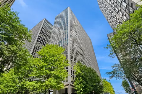 900 N Lake Shore Dr #911, Chicago, IL 60611