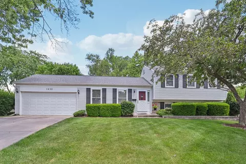 1430 Yorkshire Ln, Schaumburg, IL 60194