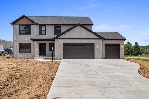 20 Wood Dr, Monticello, IL 61856