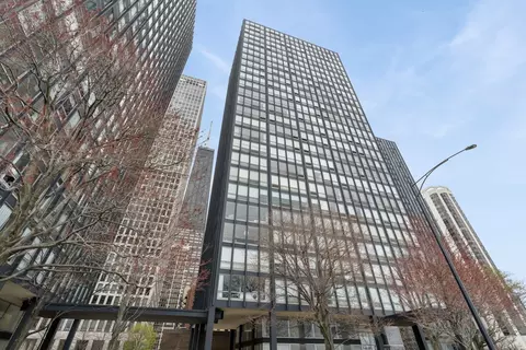 880 N Lake Shore Dr #11D, Chicago, IL 60611