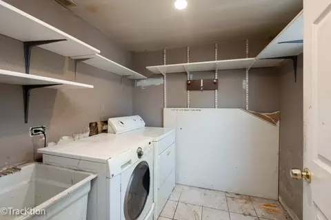 Other - 910 E Krage Dr, Addison, IL 60101 photo 1 of 1