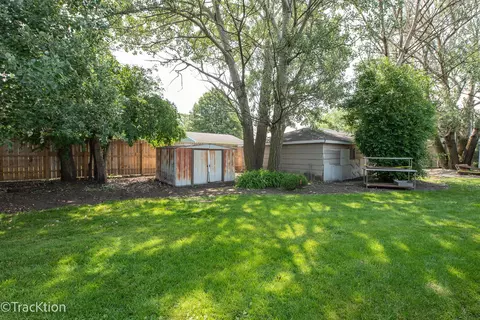 Exterior - 910 E Krage Dr, Addison, IL 60101 photo 2 of 3