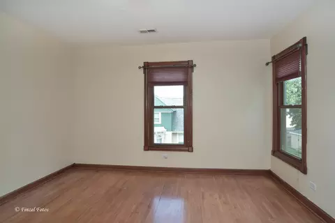 Bedroom - 331 Griswold St, Elgin, IL 60123 photo 3 of 5