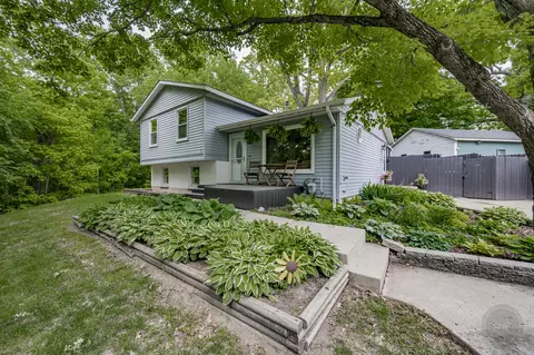 515 W Madison St, Yorkville, IL 60560