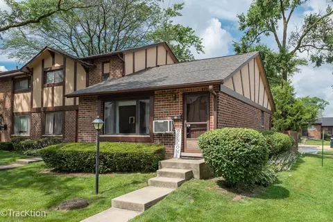 1 S120 Radford Ln, Villa Park, IL 60181