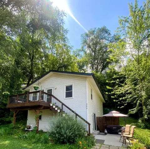 305 N Blackhawk Dr, Byron, IL 61010