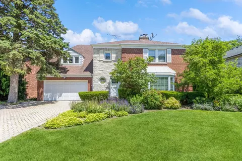 6727 N Le Mai Ave, Lincolnwood, IL 60712