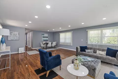 Living - 2306 Dove St, Rolling Meadows, IL 60008 photo 2 of 11