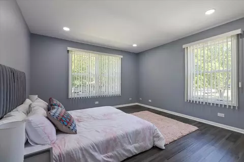 Bedroom - 2306 Dove St, Rolling Meadows, IL 60008 photo 5 of 13