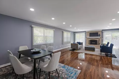 Dining - 2306 Dove St, Rolling Meadows, IL 60008 photo 2 of 2