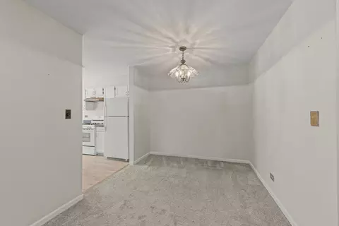 Other - 1938 Gresham Cir #A, Wheaton, IL 60189 photo 1 of 4
