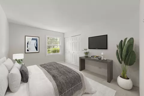Bedroom - 1938 Gresham Cir #A, Wheaton, IL 60189 photo 3 of 4