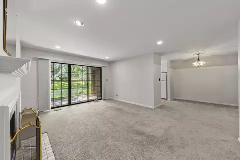 Living - 1938 Gresham Cir #A, Wheaton, IL 60189 photo 4 of 4
