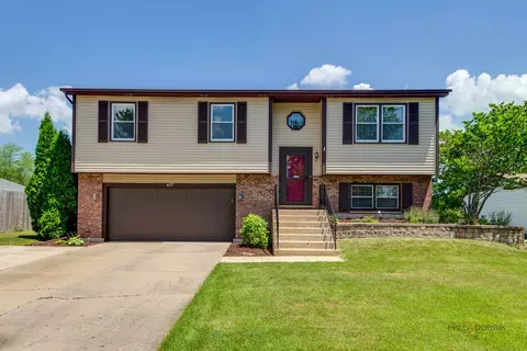 417 Pheasant Ridge Ct, Lindenhurst, IL 60046