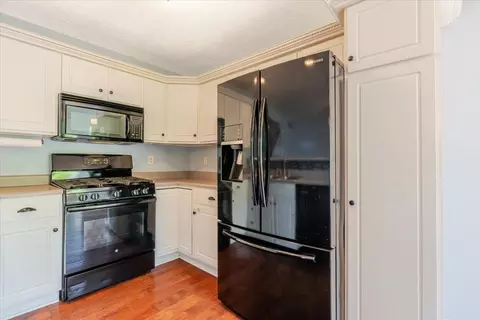 Kitchen - 516 Wild Turkey Ln, Normal, IL 61761 photo 2 of 2