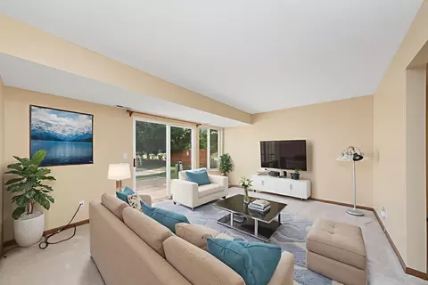 Living - 1011 Symphony Dr, Aurora, IL 60504 photo 1 of 1