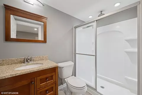 Bath - 7271 Orchard Valley Dr, Bull Valley, IL 60050 photo 6 of 6