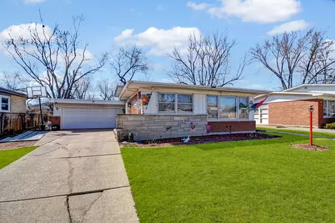 170 S Serena Dr, Chicago Heights, IL 60411