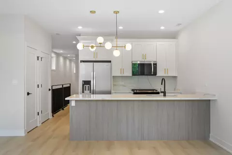 Kitchen - 5000 S Prairie Ave, Chicago, IL 60615 photo 1 of 6
