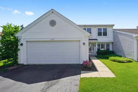 2351 Masters Ln, Round Lake Beach, IL 60073