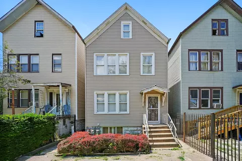 4852 S Wood St, Chicago, IL 60609