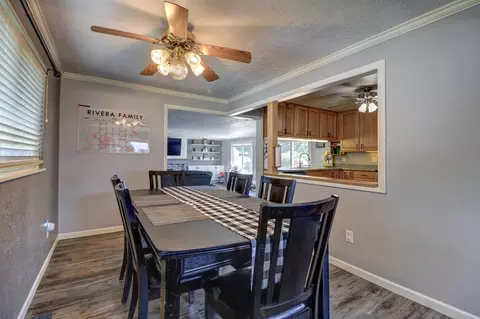 Dining - 1002 E 19th St, Sterling, IL 61081 photo 1 of 3