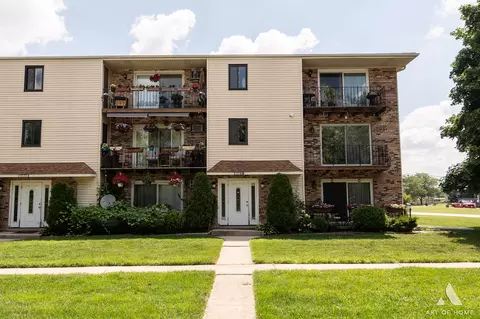 8049 Beloit Ave #2C, Bridgeview, IL 60455