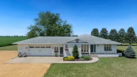 1195 Atkinson Rd, Harmon, IL 61042