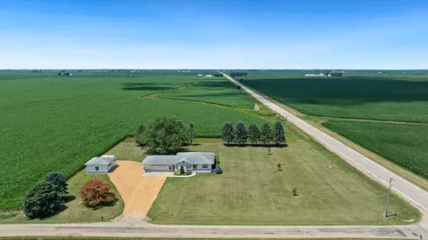 View/Area - 1195 Atkinson Rd, Harmon, IL 61042 photo 4 of 5