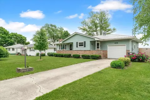 405 E Madison St, Pesotum, IL 61863