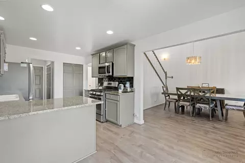 Kitchen - 516 Madison Ln, Elgin, IL 60123 photo 1 of 4