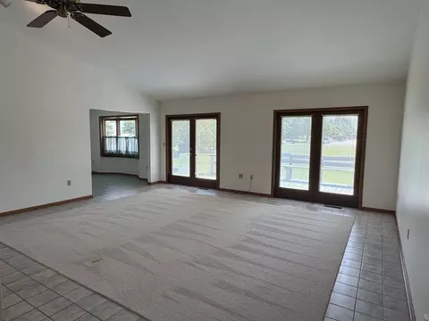 532 E 2nd St, Herscher, IL 60941 photo 3