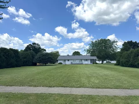 532 E 2nd St, Herscher, IL 60941 photo 32