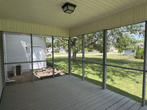 532 E 2nd St, Herscher, IL 60941 photo 24