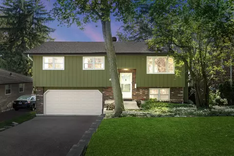 5245 Fairmount Ave, Downers Grove, IL 60515