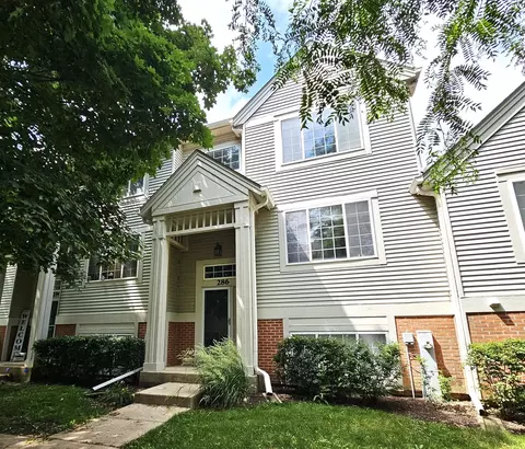 286 New Haven Dr #286, Cary, IL 60013